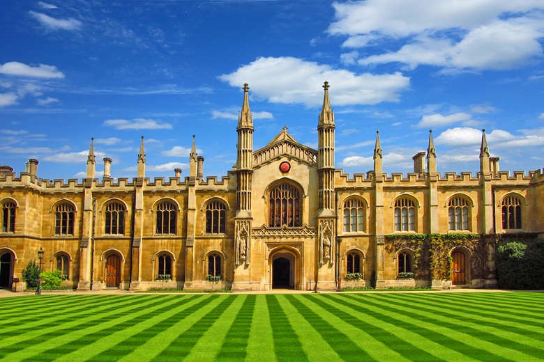 A Guide to Oxbridge Admissions Tests