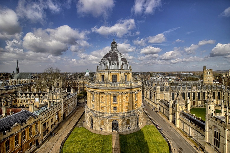 Deciding Between Oxford and Cambridge University